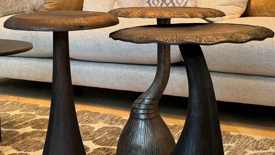 BUTTON SIDE TABLE