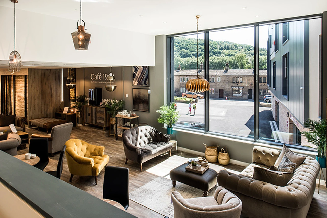 Russell Interior3