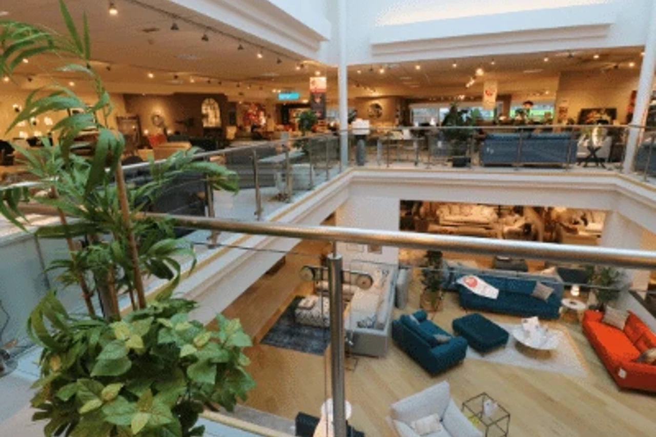 Pratts Two Floors